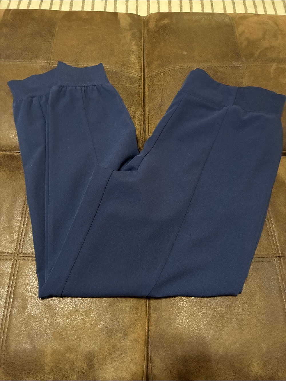 Women’s Jaanuu scrub pants